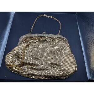 VINTAGE Whiting and Davis Gold TONE MESH EVENING BAG Purse with Chain Strap
